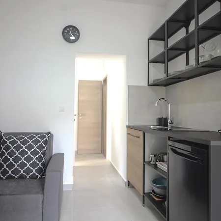 Toni Apartment *
